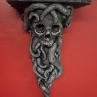 Cthulu Skull Shelf